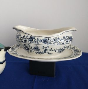 Double Phoenix Gravy Boat plate attached Vintage Nikko